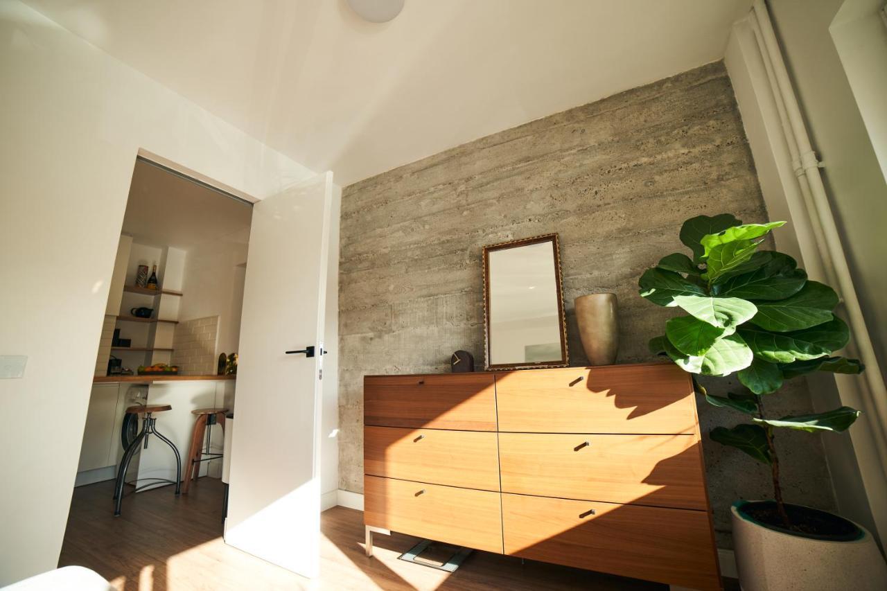 Ultracentral Two Rooms Apartment In Bukarest Exterior foto